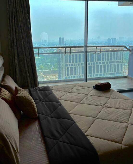 Countryside Luxury Suites - Supernova Noida Нью-Делі Екстер'єр фото