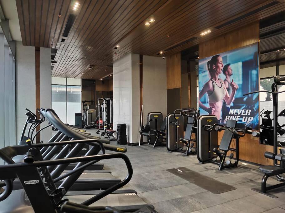 Countryside Luxury Suites - Supernova Noida Нью-Делі Екстер'єр фото